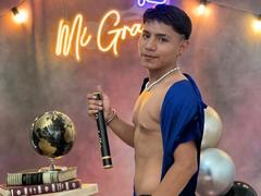 RichiMontes - male webcam at xLoveCam