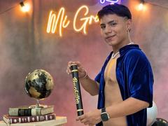 RichiMontes - male webcam at xLoveCam