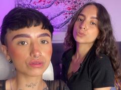 RileyAndAlexa - female webcam at xLoveCam