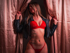 RileySweet - blond female with  small tits webcam at xLoveCam