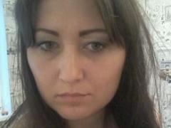 Riniya - female with brown hair and  small tits webcam at xLoveCam