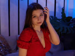 RinaAshley - female with brown hair webcam at LiveJasmin