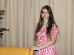 RinaAshley - female with brown hair webcam at LiveJasmin