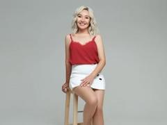 RitaRita - blond female webcam at xLoveCam