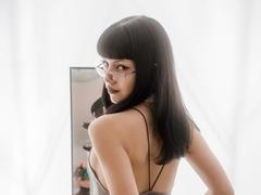 Riverly - female with black hair webcam at xLoveCam