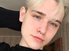 RobertDivaII - male webcam at LiveJasmin