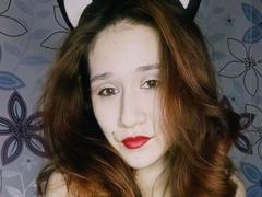 RobertaGraeter - female with black hair webcam at xLoveCam