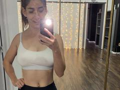 RobertaWood - female webcam at xLoveCam