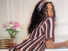 Rolaah - female webcam at xLoveCam