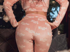 RonaBeautty - female with black hair webcam at ImLive