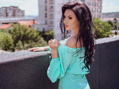 RonaBeautty - female with black hair webcam at ImLive