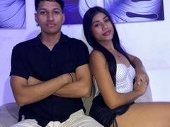 RoomieSsecretsss - couple webcam at xLoveCam