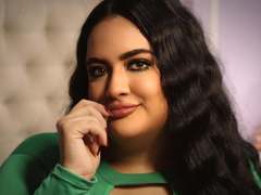 RooneyHunter - female with black hair and  big tits webcam at LiveJasmin