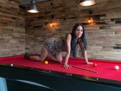 RoraimAnaggie - female with brown hair webcam at xLoveCam