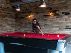 RoraimAnaggie - female with brown hair webcam at xLoveCam