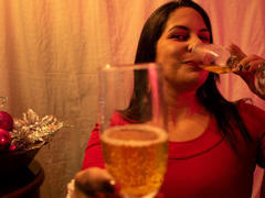 RoraimAnaggie - female with brown hair webcam at xLoveCam