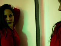 RoraimAnaggie - female with brown hair webcam at xLoveCam