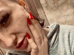 RosaNelsson - female with black hair webcam at xLoveCam