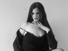 RosalinaWilss - female with brown hair and  small tits webcam at xLoveCam