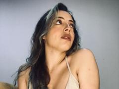 Rosalinnes - female with red hair and  big tits webcam at xLoveCam