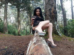 Rosariio - blond shemale webcam at LiveJasmin