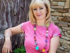 RoseMagic - blond female with  small tits webcam at ImLive