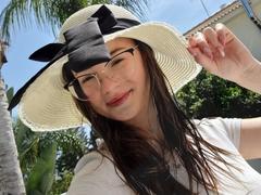 RoseTease - female with brown hair and  small tits webcam at xLoveCam