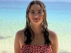 RoseTease - female with brown hair and  small tits webcam at xLoveCam