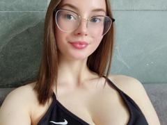 RoseTease - female with brown hair and  small tits webcam at xLoveCam