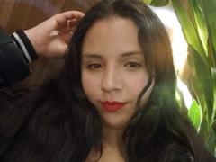 RosieTurner - female with  big tits webcam at xLoveCam