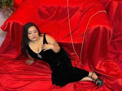 RositaBennet - female with brown hair webcam at xLoveCam