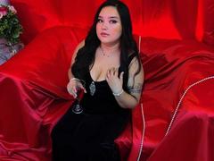 RositaBennet - female with brown hair webcam at xLoveCam