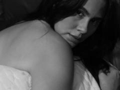 RossaHot - female webcam at xLoveCam