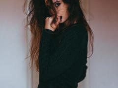 Roseee - female with black hair and  big tits webcam at xLoveCam