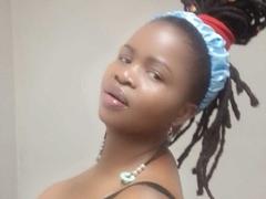 RounderAss - female webcam at xLoveCam