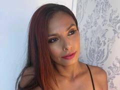 RoxaneMoore - female with  big tits webcam at xLoveCam
