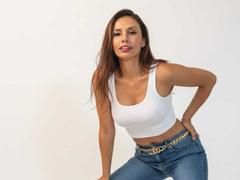 RoxaneMoore - female with  big tits webcam at xLoveCam