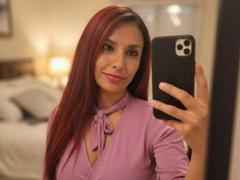 RoxaneMoore - female with  big tits webcam at xLoveCam