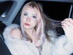 RoxannaCrisostomo - blond female with  big tits webcam at xLoveCam