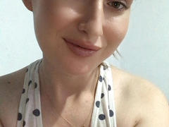 RoxanneStar69 - female webcam at xLoveCam