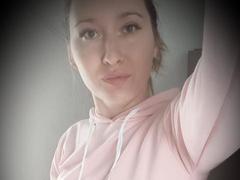 RoxanneStar69 - female webcam at xLoveCam