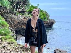 RoxyFoxy-hot - blond female webcam at xLoveCam