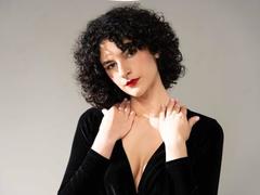 RoxyGraff - female with black hair and  big tits webcam at xLoveCam