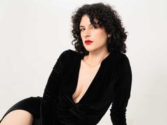 RoxyGraff - female with black hair and  big tits webcam at xLoveCam