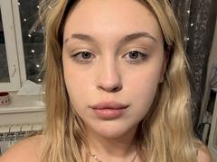 RubiCharm from xLoveCam