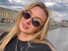 RuthaLoil - blond female webcam at xLoveCam