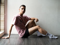 Ryanlevys from xLoveCam