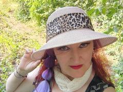 Sabrhina - female webcam at xLoveCam