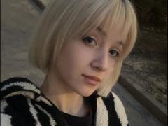 SabrinaMia - female webcam at xLoveCam