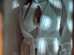 SabrinaMilf - blond female with  big tits webcam at xLoveCam
